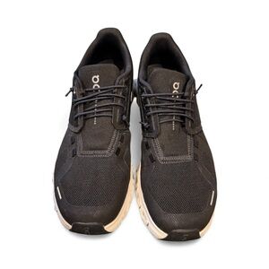 Women’s On Cloud 6 NEW